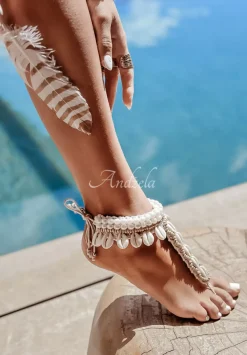 Bransoletka Na Kostke Z Perelkami I Muszelkami Hand Made Bali Jasnobezowa