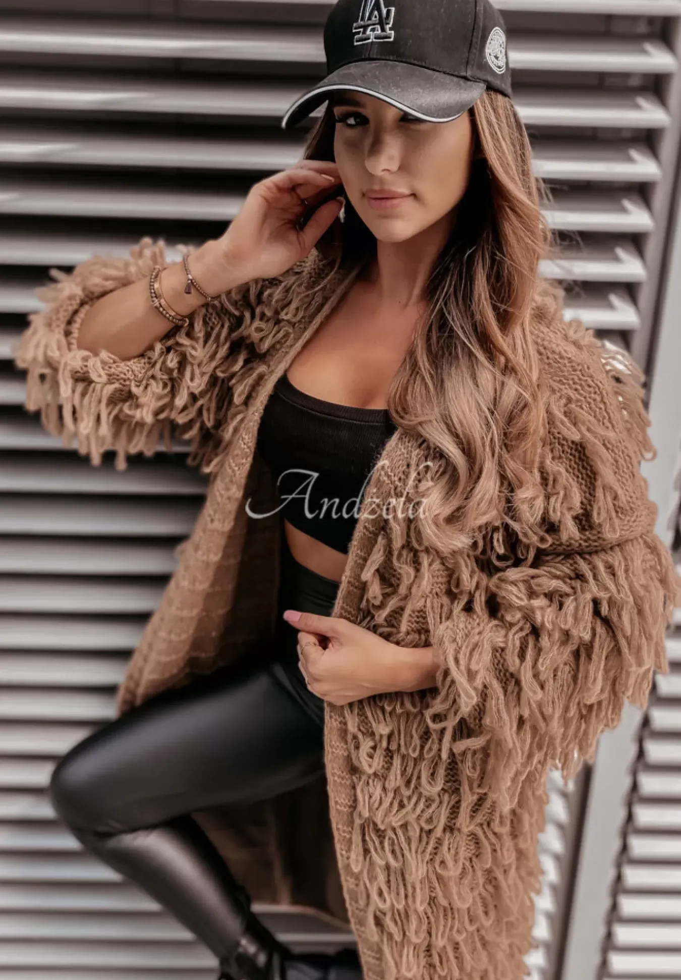 Dlugi Kardigan Z Fredzlami Fringe Camelowy