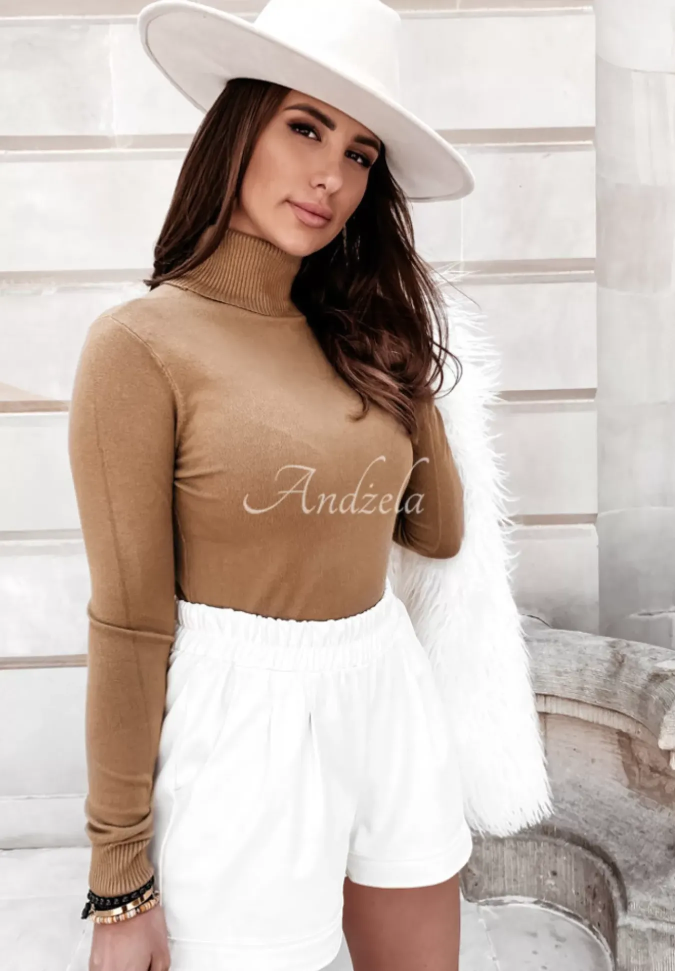 Dopasowany Sweter Z Golfem Solange Camelowy