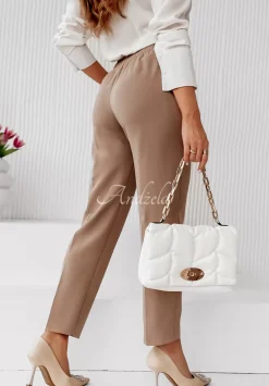 Eleganckie Spodnie Z Ozdobnymi Guzikami Watch Me Mokka
