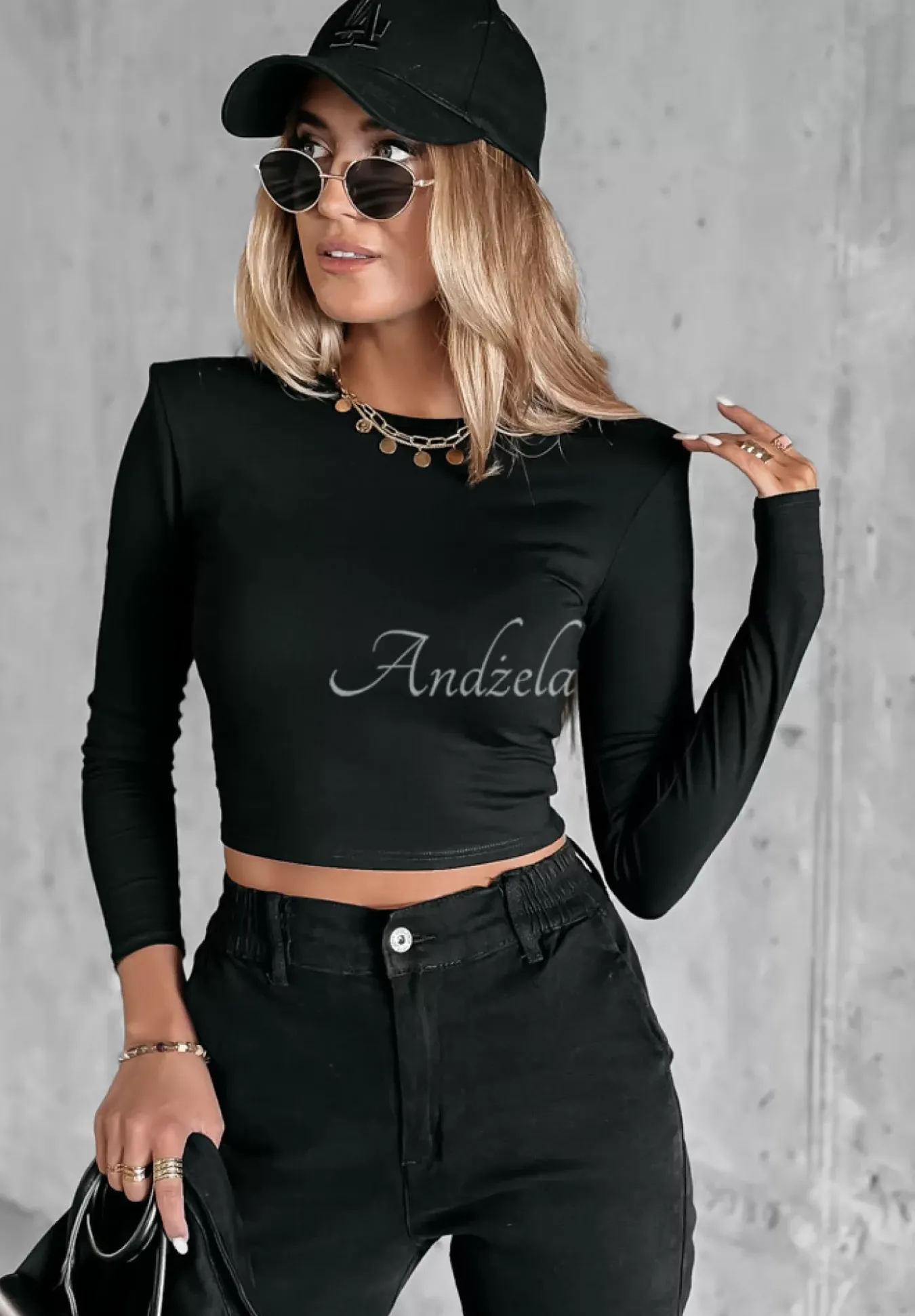 Krotka Bluzka Femme Finesse Czarna