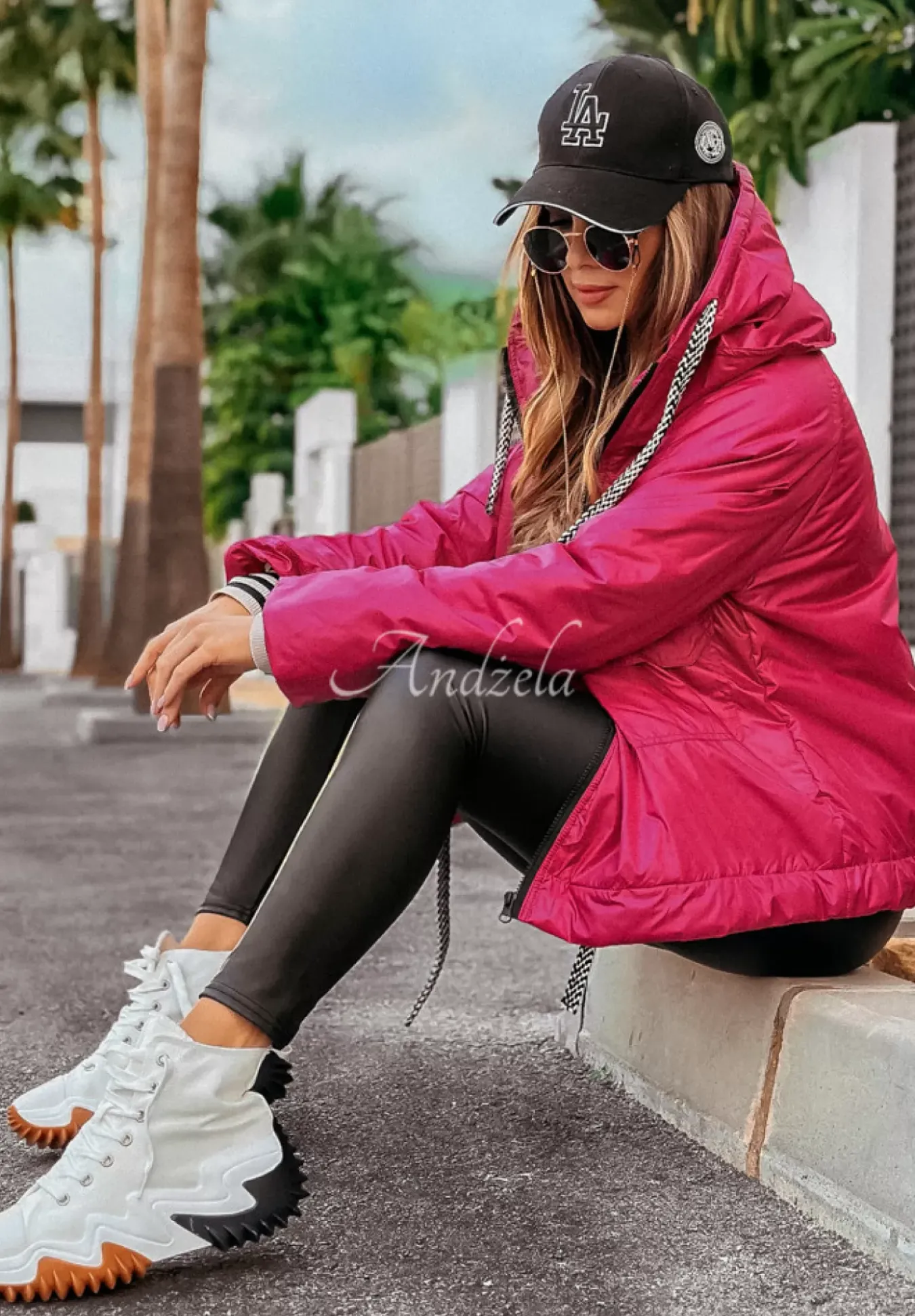 Krotka Kurtka Oversize Rea Fuksjowa