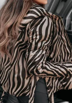Krotka Kurtka W Zebre Shanti Bezowo-Czarna