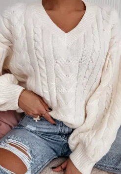 Krotki Sweter Z Ozdobnym Splotem Braidy Ecru