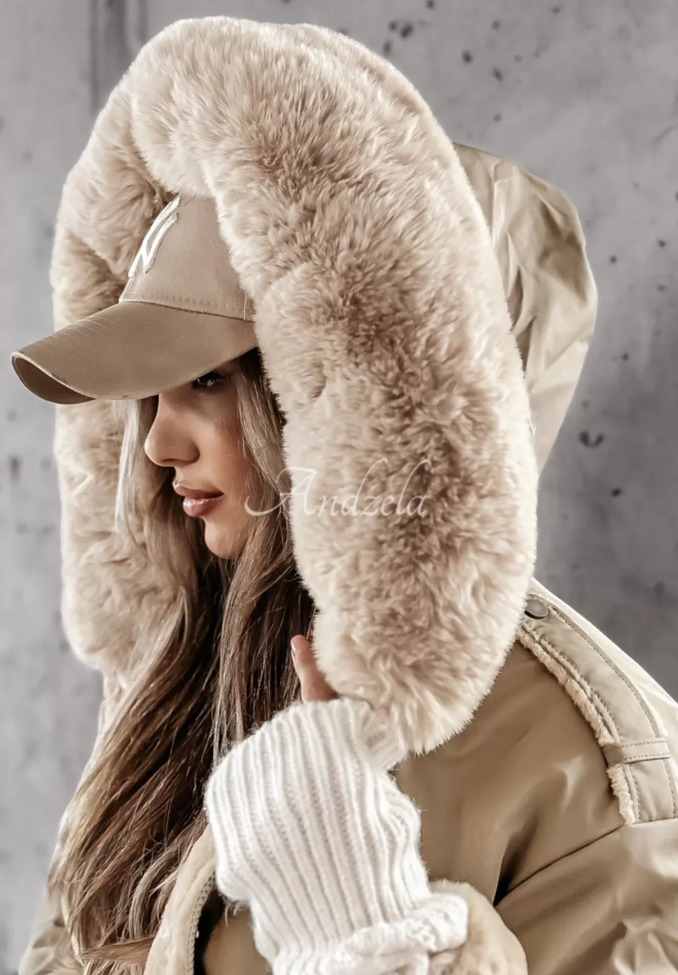 Kurtka Parka Z Futerkiem Canada Khaki