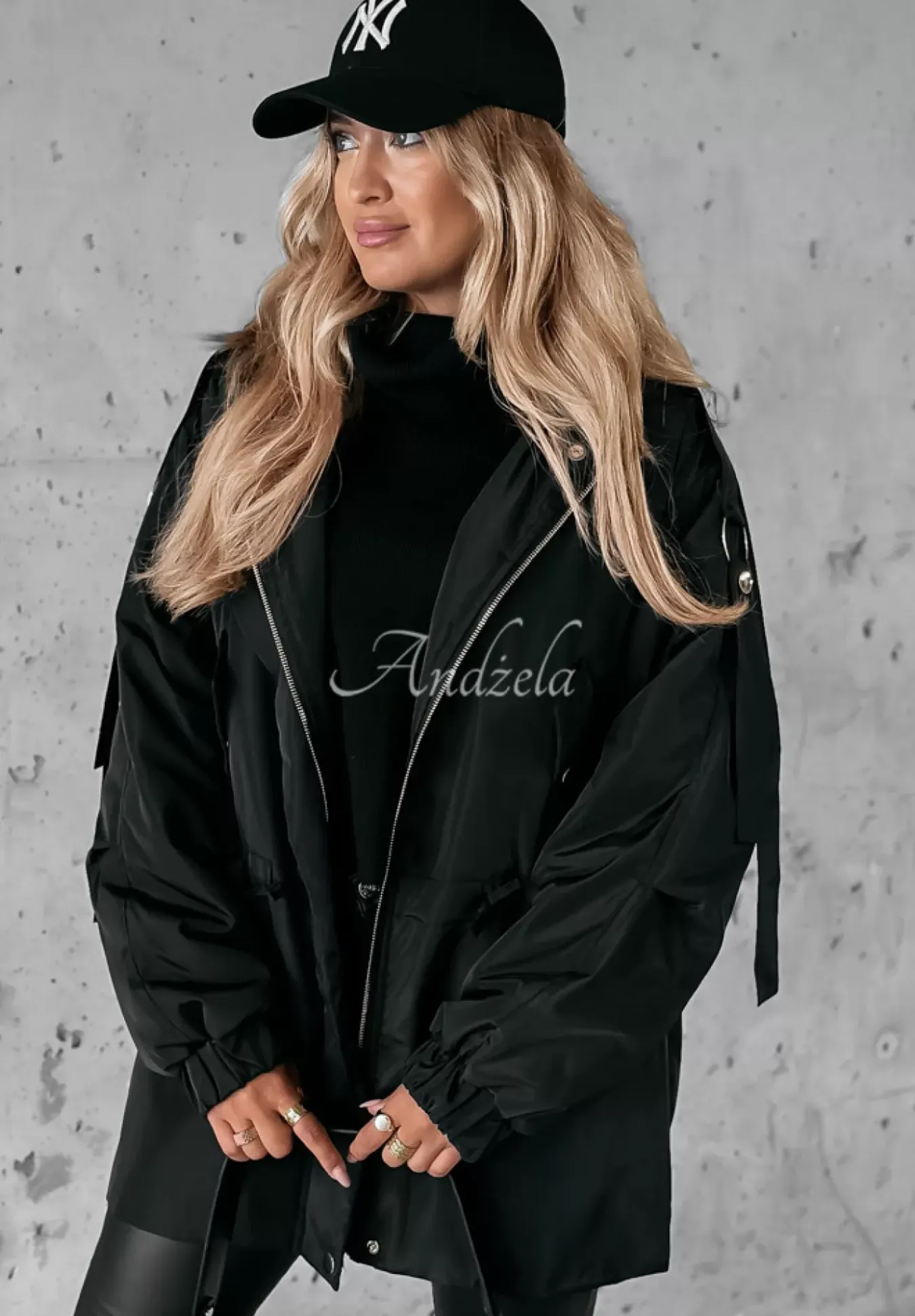 Kurtka Parka Z Kapturem Changing Seasons Czarna