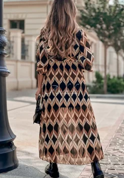 Plisowana Sukienka Maxi We Wzory Kristine Czarno-Camelowa