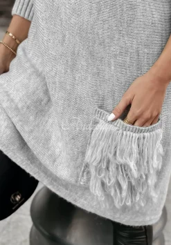 Sweter Sukienka Oversize Z Fredzlami Hot Tea Szary