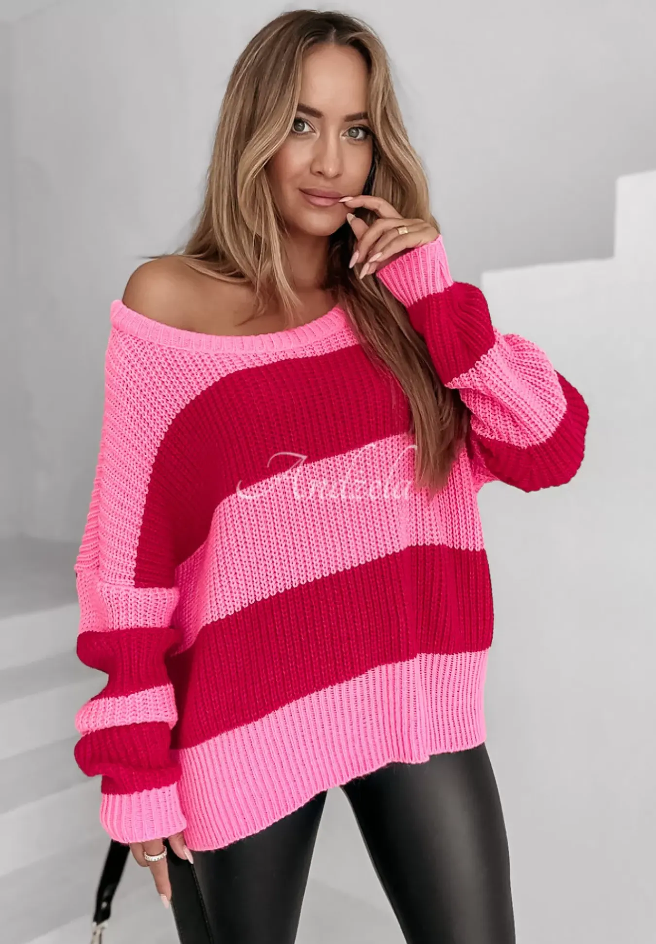 Sweter W Paski Soft Stripes Rozowy