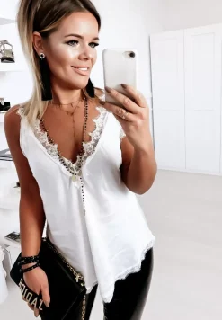 Top Na Ramiaczkach Z Koronka Mua Bialy