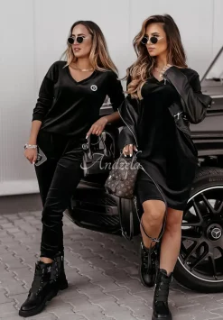 Welurowa Sukienka Z Dekoltem Victorious Czarna